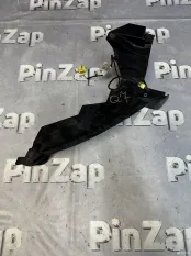 Кронштейн фары передний правый Ауди Ку7 4М