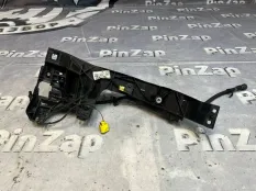 Кронштейн фары левый Audi Q8