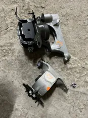 Подушка двигателя Lexus ES 7