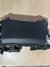 Подушка безопасности в колени Toyota Rav4 XA50
