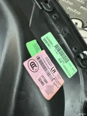 Обшивка двери передней правой Jeep Wrangler JL