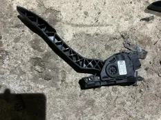 Педаль газа Range Rover Vogue 4 L405