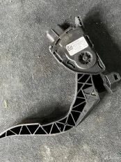 Педаль газа Audi A5 8T