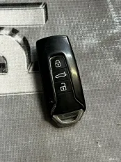 Ключ от Volkswagen Touareg 3 CR7