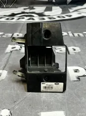 Кронштейн радара слепых зон левый RR 4 L405