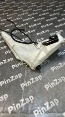 Бачок омывателя Range Rover Vogue 4 L405