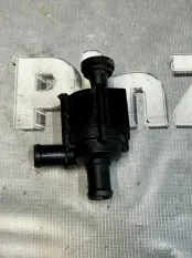 Дополнительный насос охлаждения Audi A4 B8