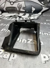 Диффузор интеркулера правый Range Rover L494 рест