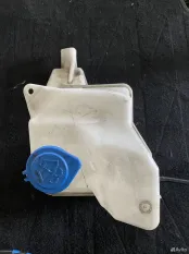 Бачок стеклоомывателя LR Range Rover L405