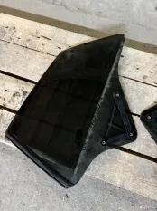 Стекло боковое левое Mercedes C238