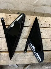 Форточка задняя боковая Mercedes C238