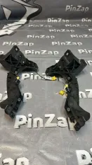 Кронштейн фары Audi Q7 4M направляющая