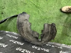 Подкрылок задний правый Mercedes C238