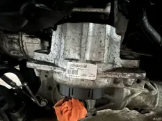 Опора двигателя Range Rover Velar L560 левая