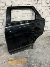 Задняя лверь с дефектом Range Rover velar