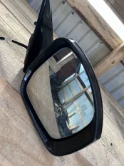 Правое зеркало Land Rover Discovery 5