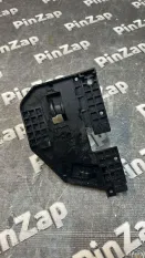 Кронштейн водяного насоса Range Rover Sport L494