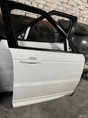 Дверь белая передняя правая RR Sport L494 рест