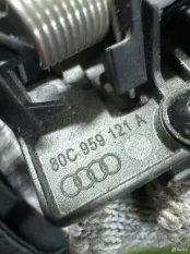 Замок багажника Audi Q7 4M