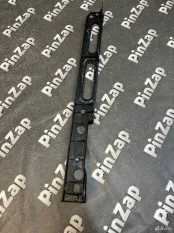Кронштейн крыла правый Range Rover Sport 2 L494