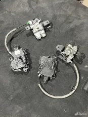 Доводчик багажника LR Range Rover VogueL405