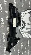 Кронштейн полки багажника Range Rover 4 L405