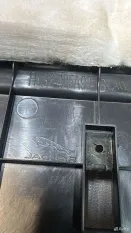 Накладка замка багажника Land Rover Discovery 5