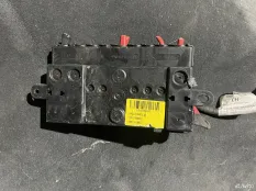 Блок предохранителей LR Range Rover Vogue lV