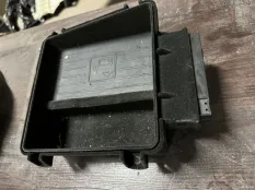 Беспроводное зарядное устройство Audi Q7 4M