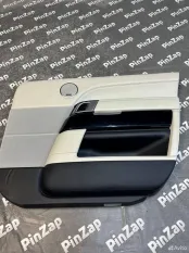 Передняя правая обшивка Range Rover 4 l405