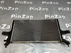 Радиатор охлаждения Toyota Hilux 8 рест