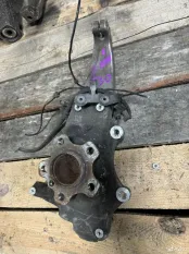 Кулак поворотный передний левый BMW 5 G30