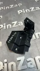 Кронштейн задний левый Peugeot Traveller