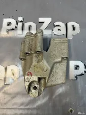 Кронштейн двигателя правый Genesis Gv70