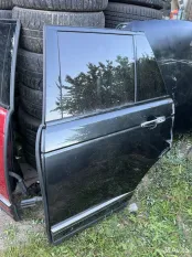 Задняя левая дверь Range Rover L405 черная