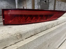 Фонарь левый Jaguar F-Pace X761