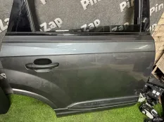 Задняя правая дверь Audi Q7 4M