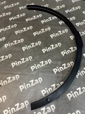 Молдинг крыла Land Rover L462 передний правый