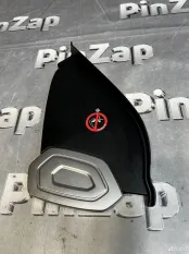 Накладка торпедо левая Range Rover L494 SVR