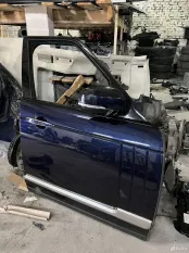 Передняя правая дверь Range Rover l405 синяя