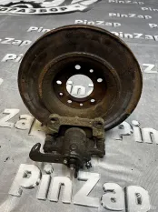 Суппорт задний правый Peugeot Traveller