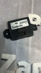 Блок управления парктрониками Range Rover L405