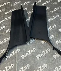 Обшивка стойки Toyota Hilux 8 рестайлинг задняя