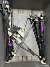 Задний стеклоподъемник Range Rover L405