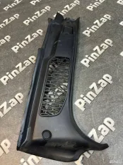 Обшивка крышки багажника левая Land Rover