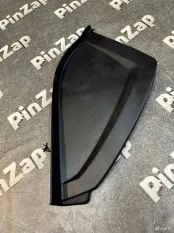 Накладка торпедо боковая левая Discovery 5 L462