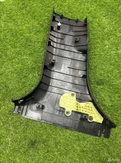 Обшивка стойки центральной правой Lexu