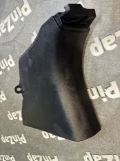 Обшивка салона передняя левая Toyota LC 150