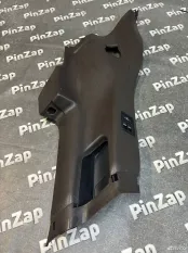 Обшивка стойки задняя правая Land Rover Discovery