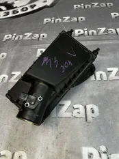 Корпус воздушного фильтра левый Рендж Ровер Л405